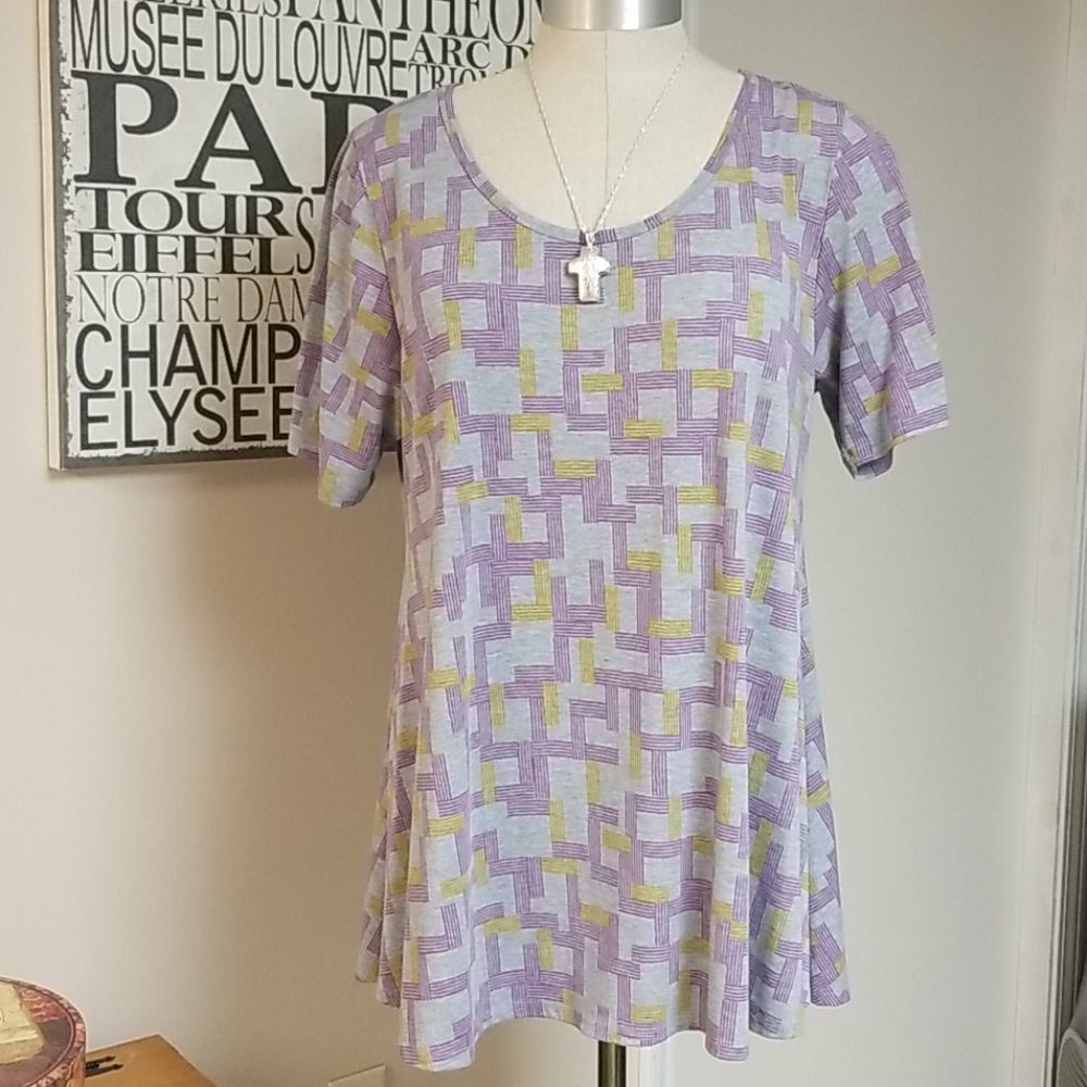 LuLaRoe PLUS tunic top